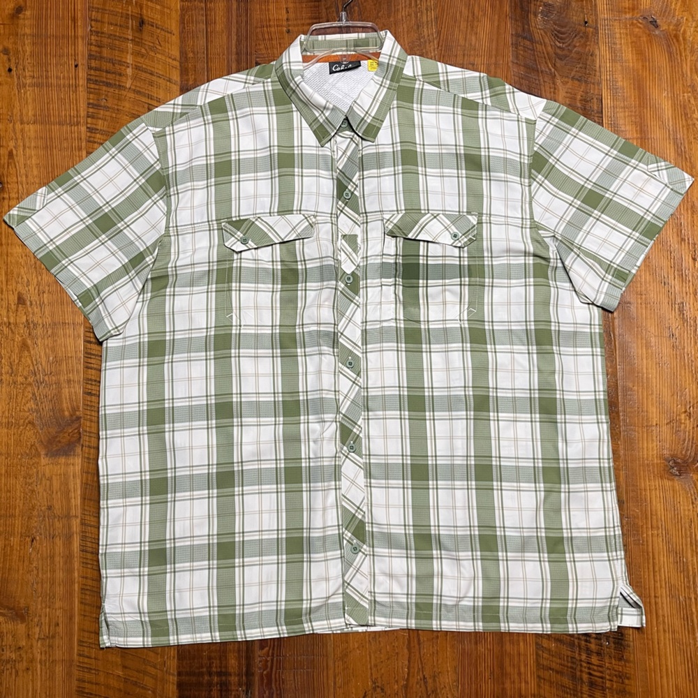 Cabela’s Short Sleeve Vented Back Plaid Button Down Shirt, Size XXL